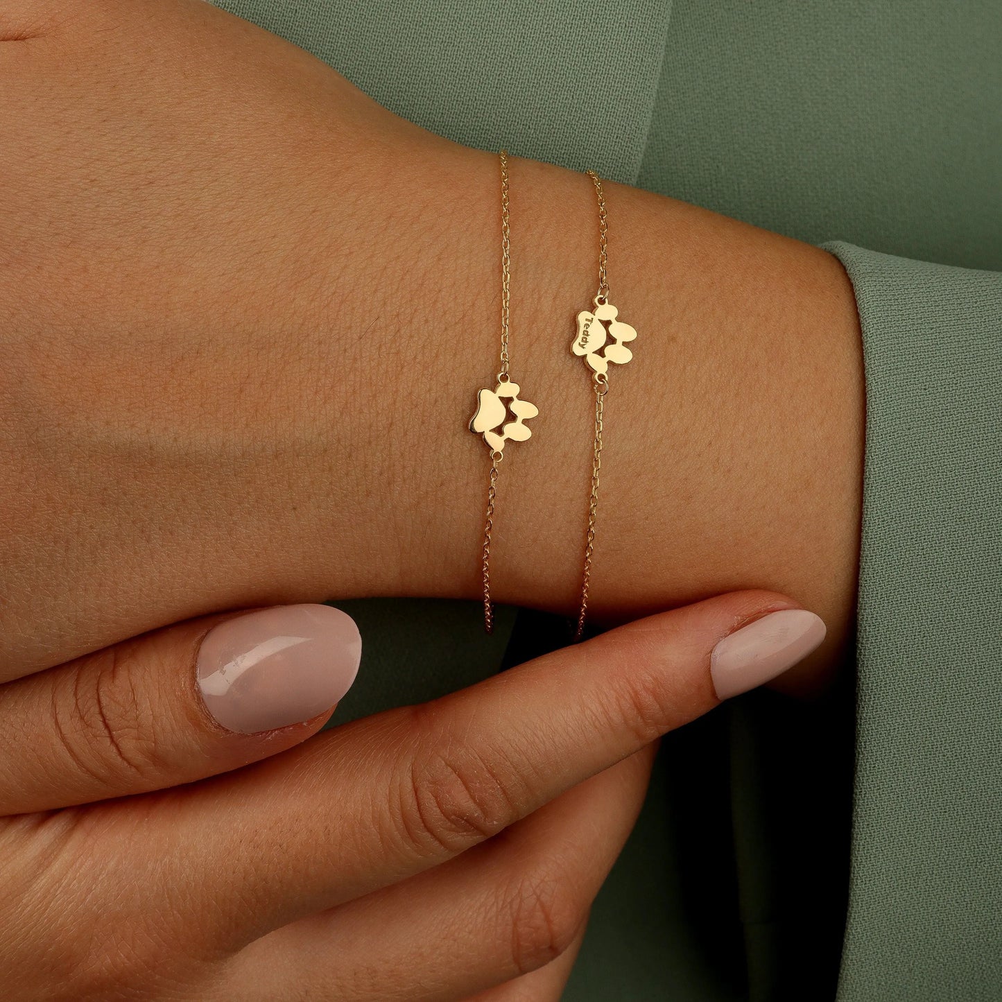 Personaliseret armbånd med Paw -formet navn