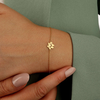 Personaliseret armbånd med Paw -formet navn